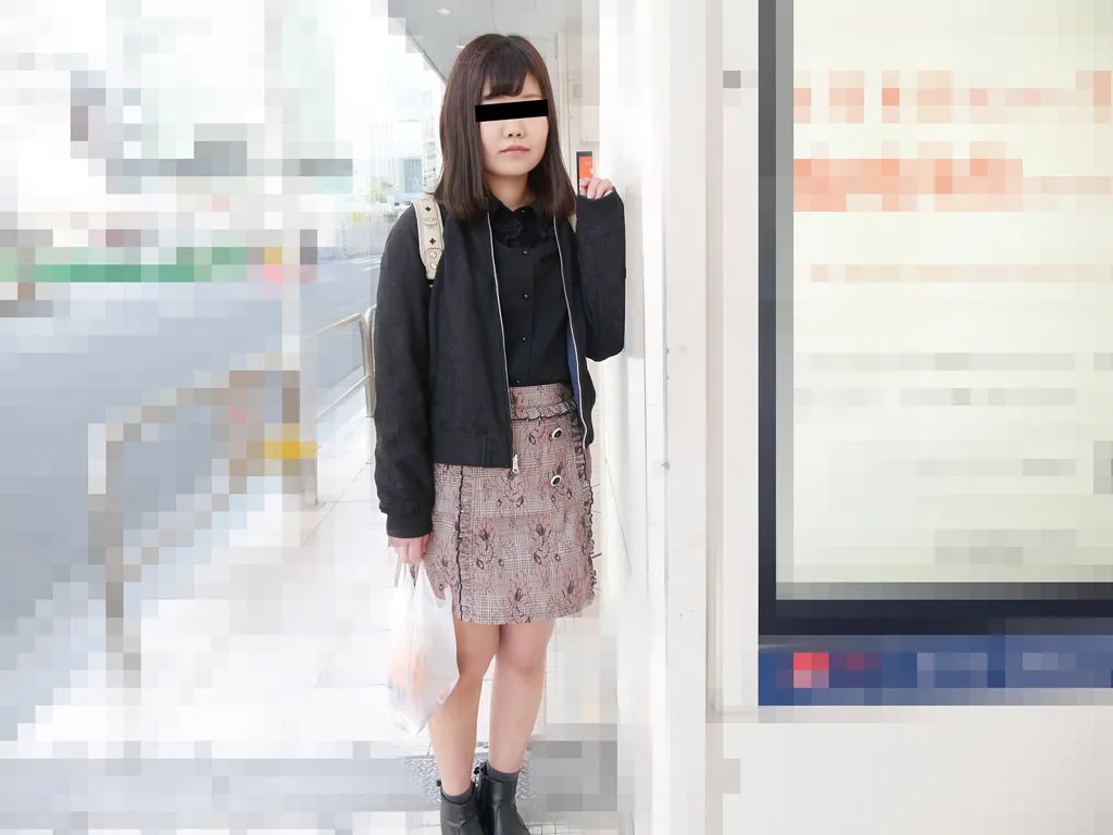 初体験は18歳、まだまだ未開発の娘を紹介してもらいました-1