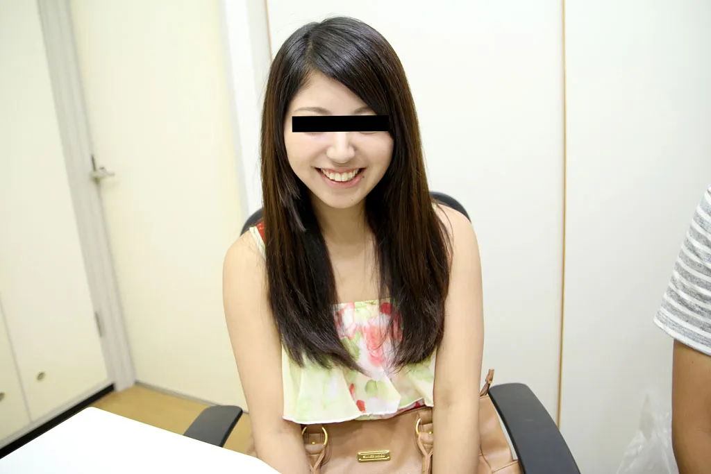 夫の目の前で初めての2穴ファックに挑戦-3