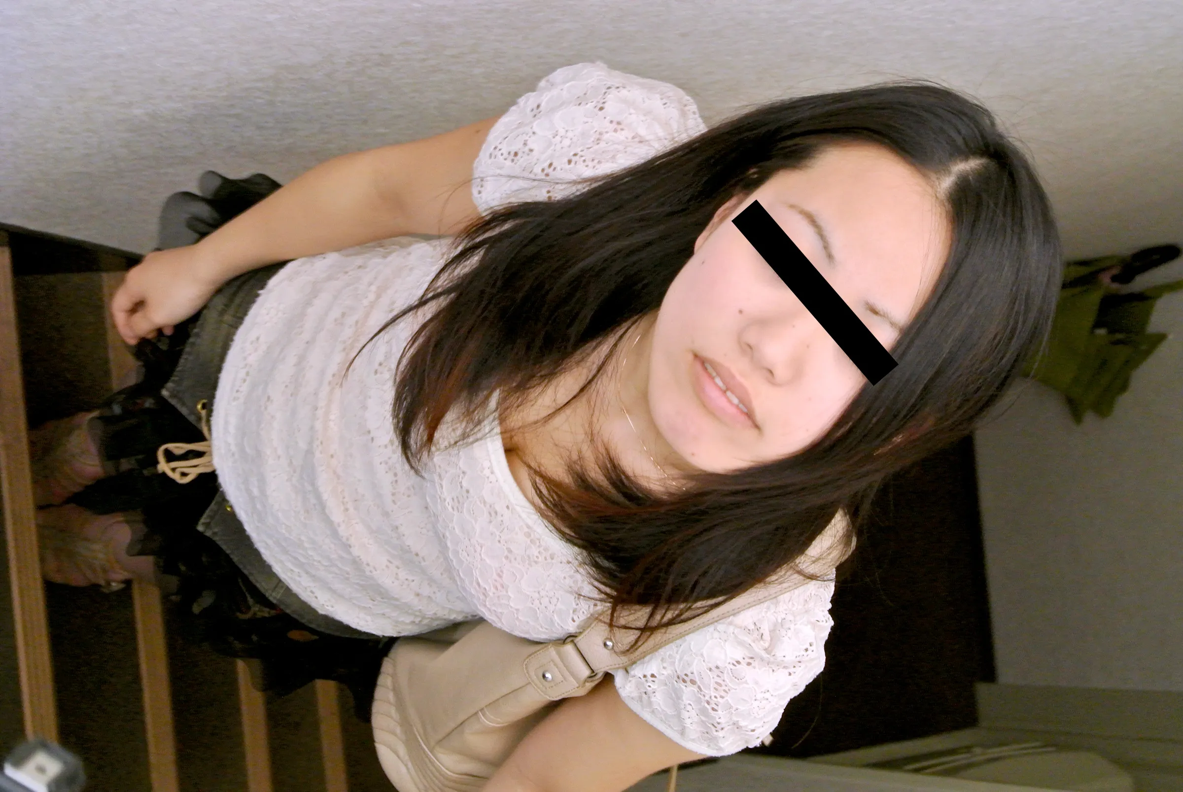 同伴のキャバ嬢が性欲剤を飲んだら発情しまくって3連続中出しさせてくれました-2