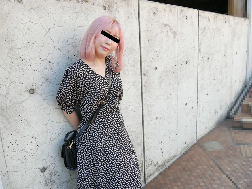 都合の良いセフレと高級ホテルで中出しセックス-1