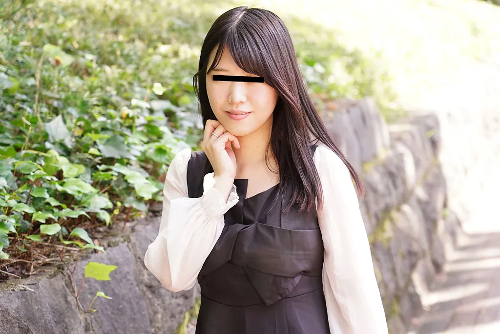 初撮影で緊張する女優の卵に中出しデビュー-1