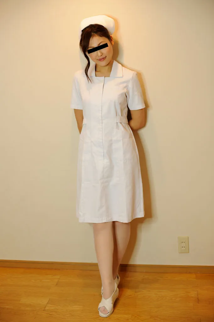 欲求不満の白衣の痴女天使に調教されました-2