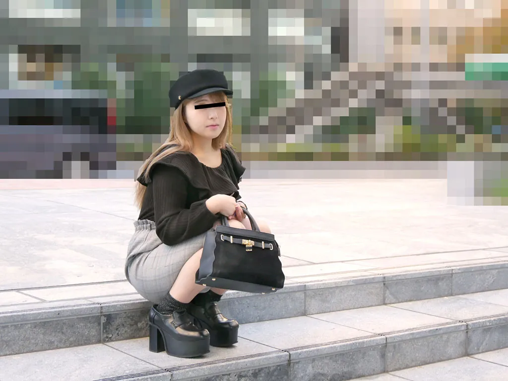 車の中で何回もイっちゃっておチンチンが欲しくなっちゃった-1