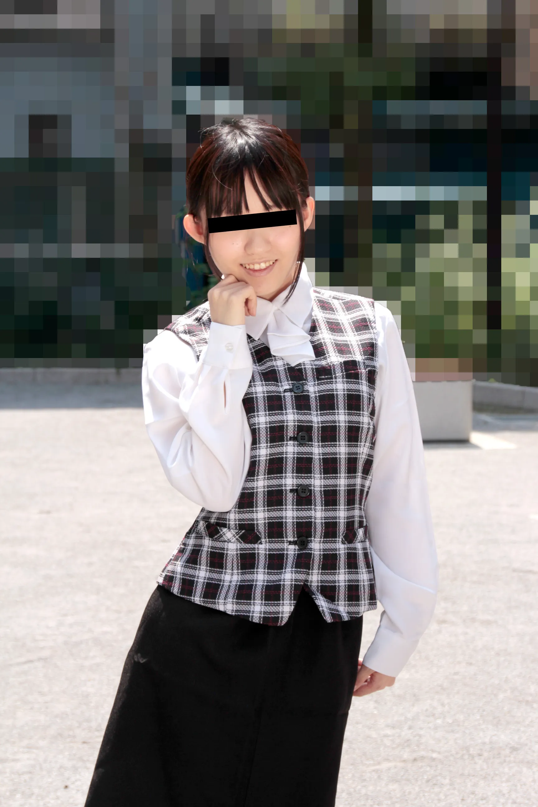 弱みを握った会社の女子社員をラブホへ呼び出して中出ししちゃいました-2