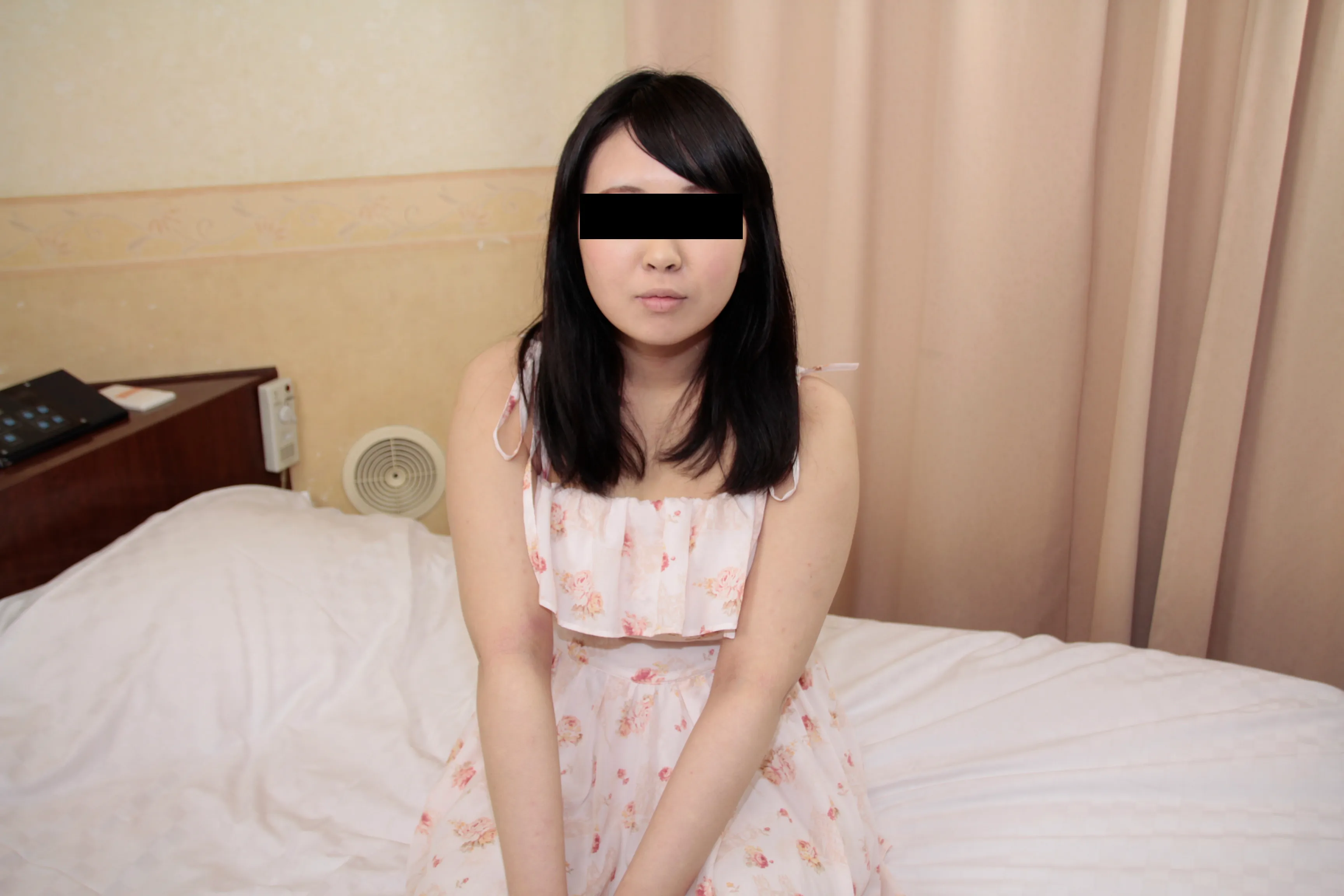 男性が苦手なレズビアンに男の交尾を見せつけてやりました-1