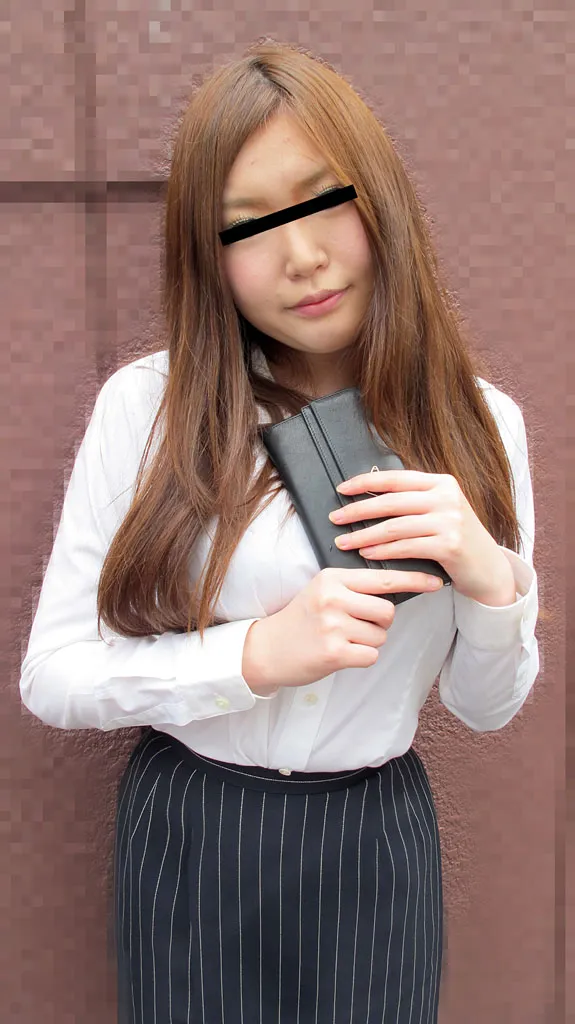 ランチタイムじゃ足りない！ヤリながら上司に電話する中抜け中出しＯＬ！-1