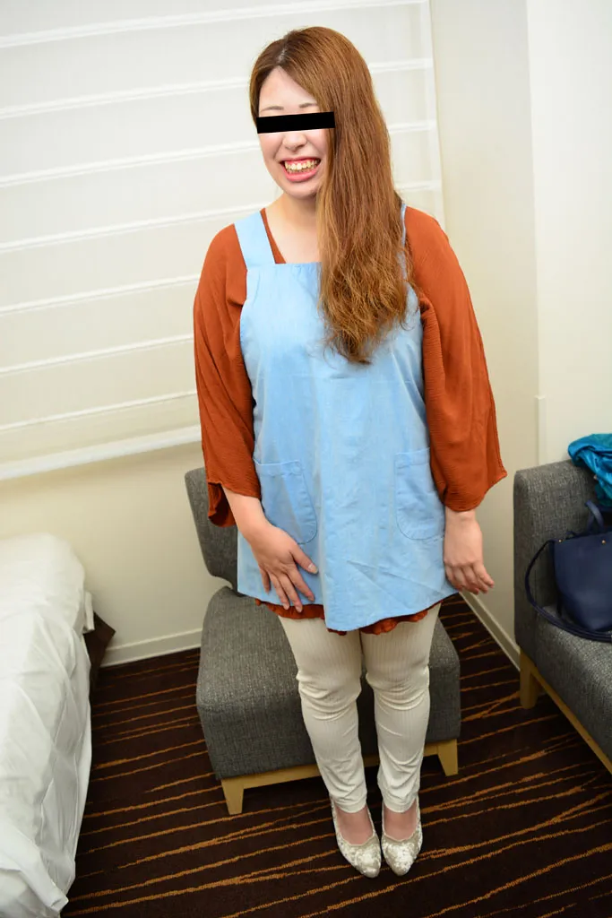 素人のお仕事 ～ペットショップ勤務の爆乳Hカップ～-2