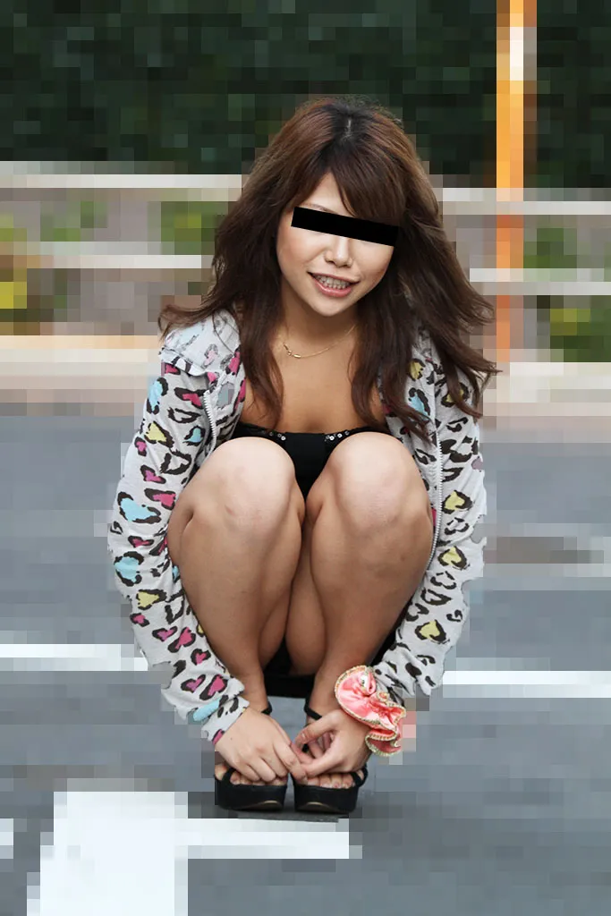 引きこもり中年男のチンコに夢中のギャル美容師-2